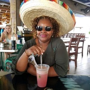 Meet your Posher, Eunice